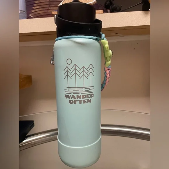 💧HYDRO FLASK- 40 oz.Mouth Water Bottle with Flex Straw Cap with Boot and Handle